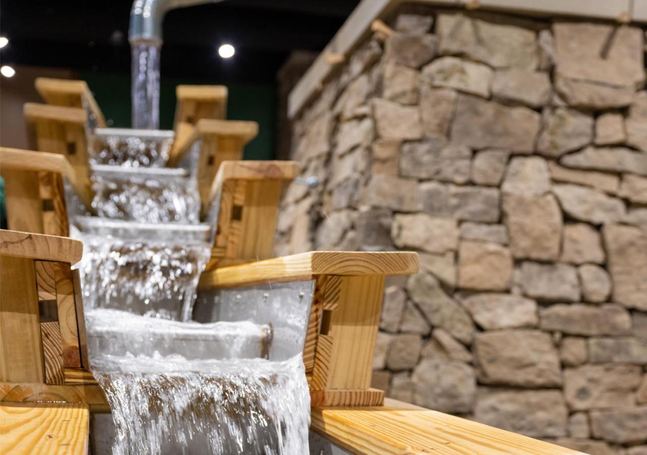 Country Cascades Waterpark Resort Pigeon Forge Exterior foto